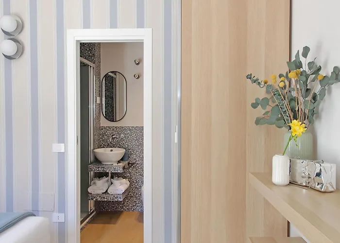 Ych-eleganza E Confort Vicino Metro Re Di Apartment