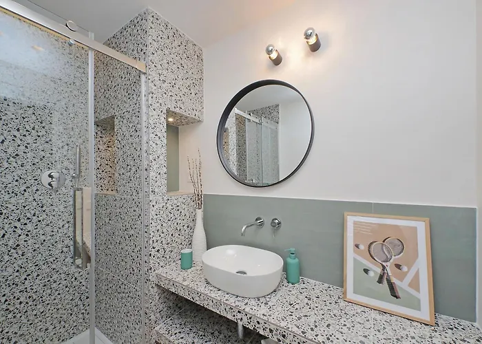 Ych-eleganza E Confort Vicino Metro Re Di Apartment Rom