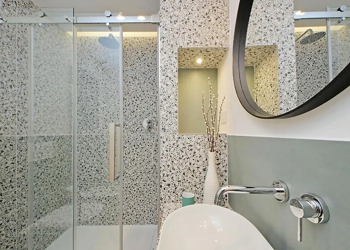 Ych-eleganza E Confort Vicino Metro Re Di Apartment *