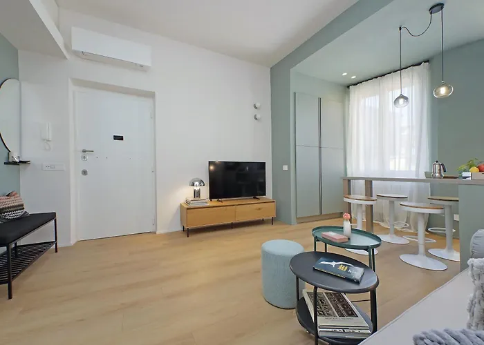 Ych-eleganza E Confort Vicino Metro Re Di Apartment Rom
